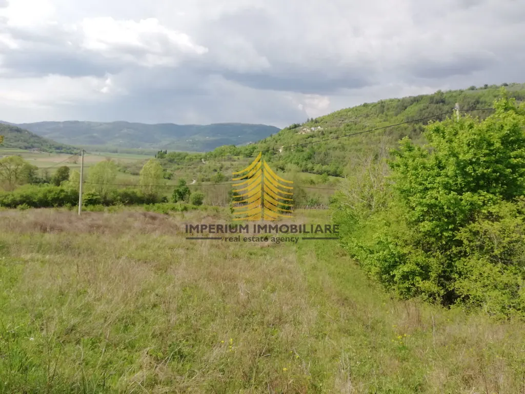 Zemljište na prodaju – Motovun, 53183 m² – fotografija 6