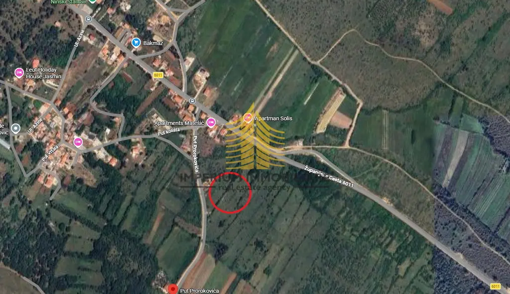 Zemljište na prodaju – Nin, 705 m²