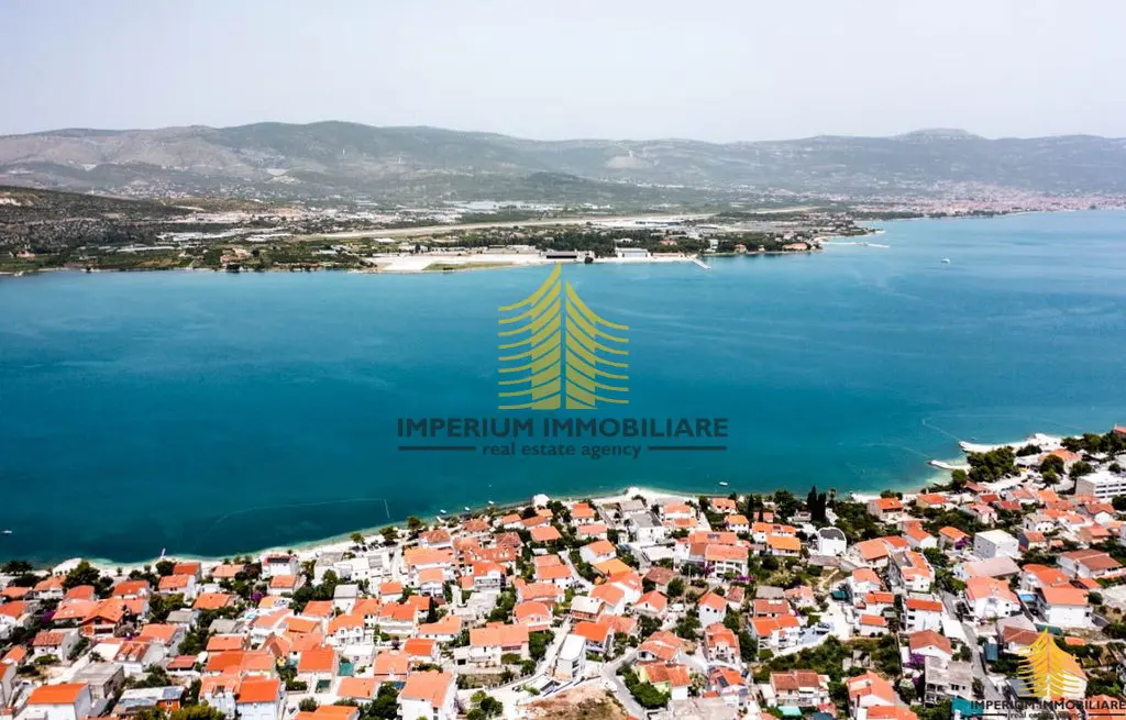 Zemljište na prodaju – Okrug, 3198 m²