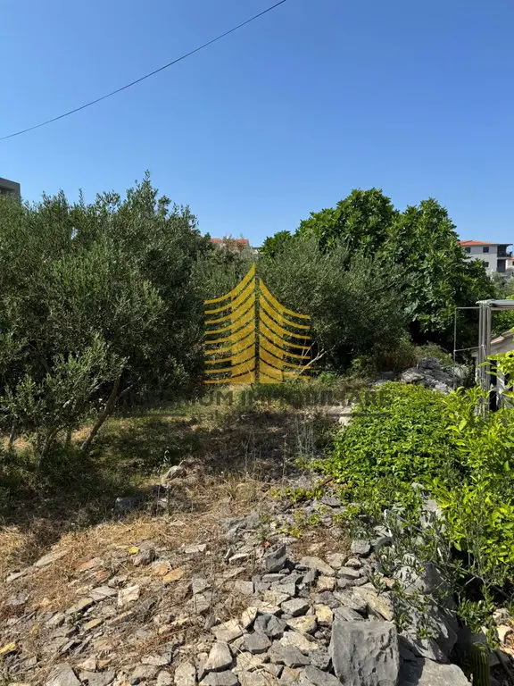 Zemljište na prodaju – Okrug, 600 m² – fotografija 2