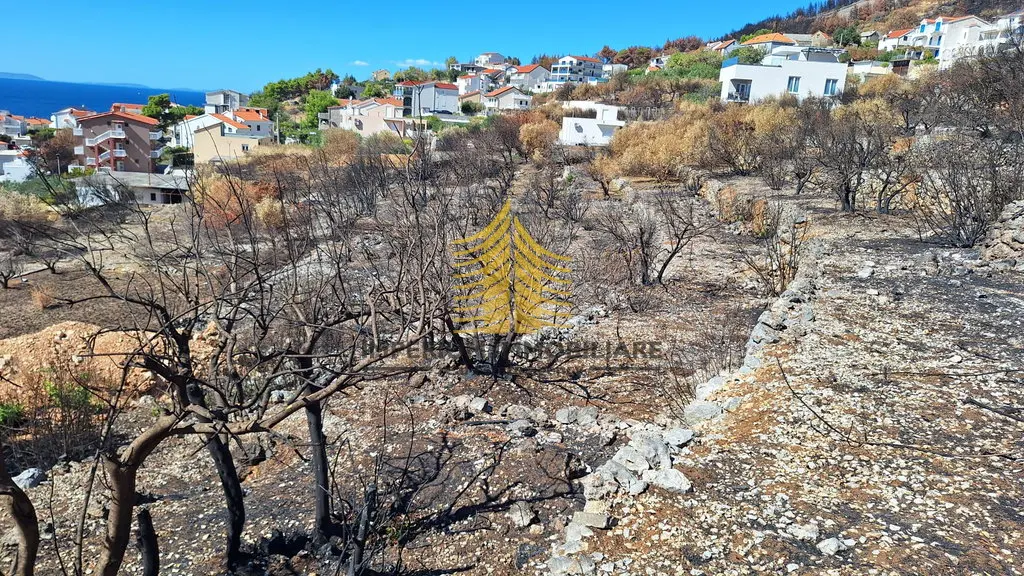 Zemljište na prodaju – Omiš, 2313 m² – fotografija 3
