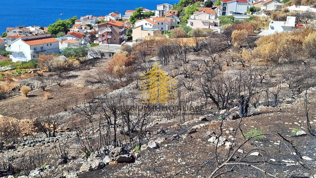 Zemljište na prodaju – Omiš, 2313 m² – fotografija 2