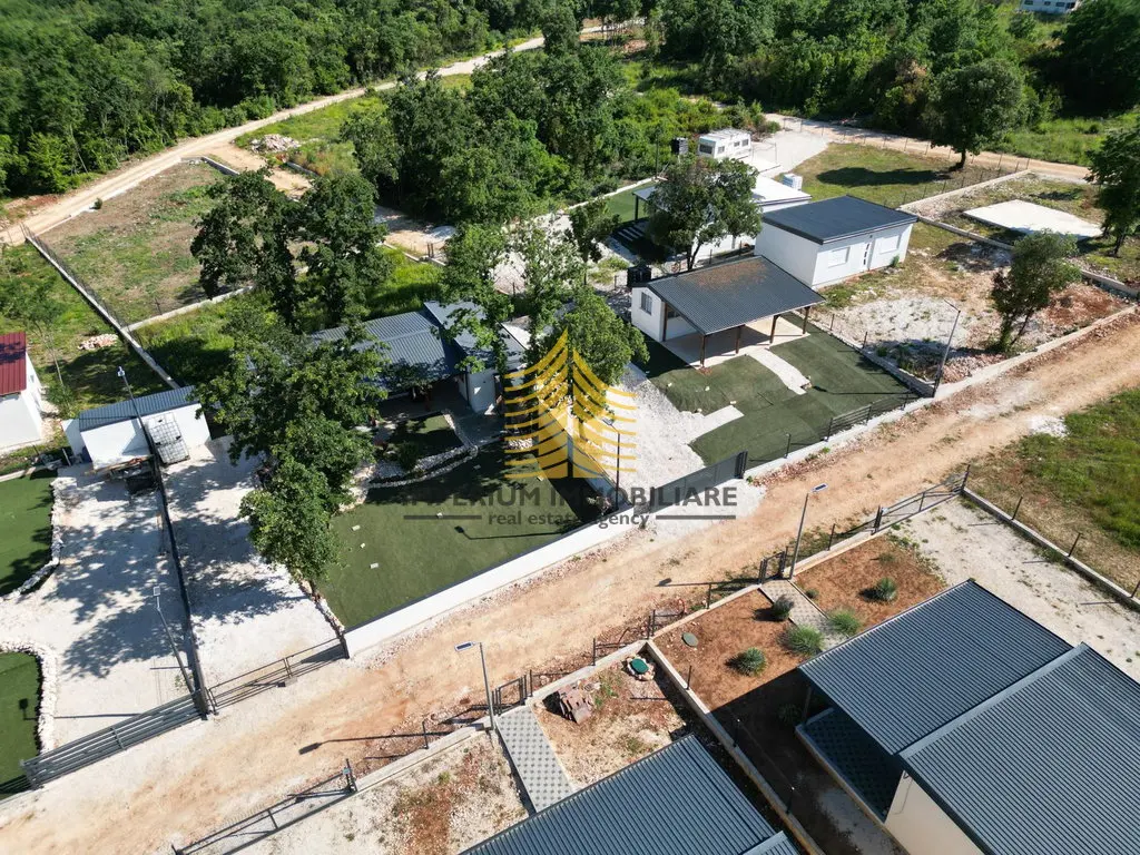 Zemljište na prodaju – Pavićini, 340 m² – fotografija 3