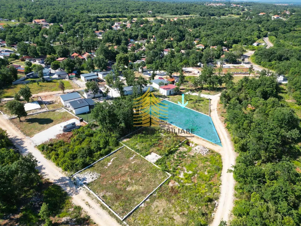 Zemljište na prodaju – Pavićini, 340 m² – fotografija 2
