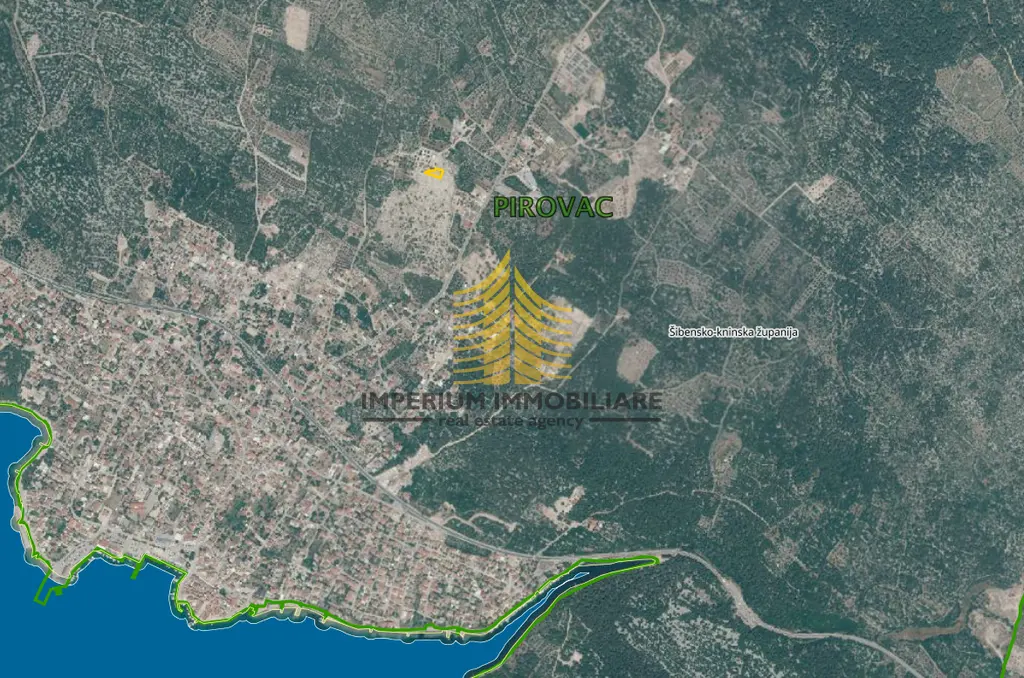 Zemljište na prodaju – Pirovac, 669 m²