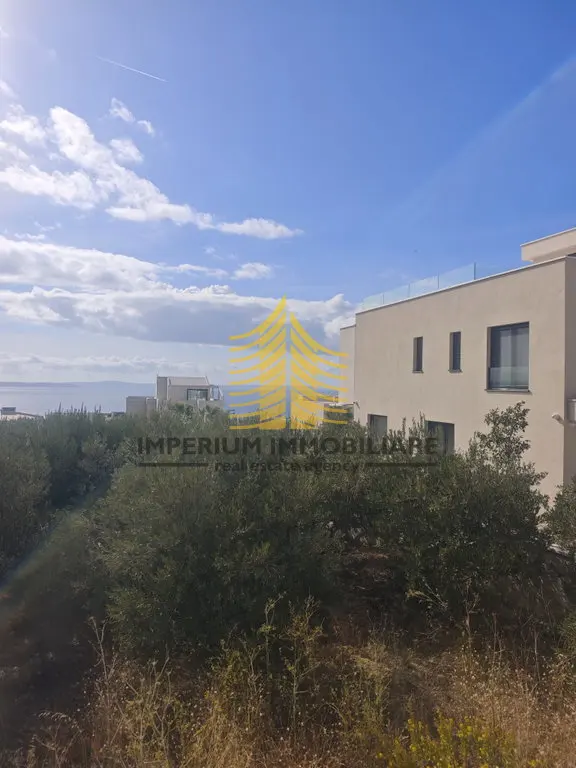 Zemljište na prodaju – Podstrana, 750 m² – fotografija 2