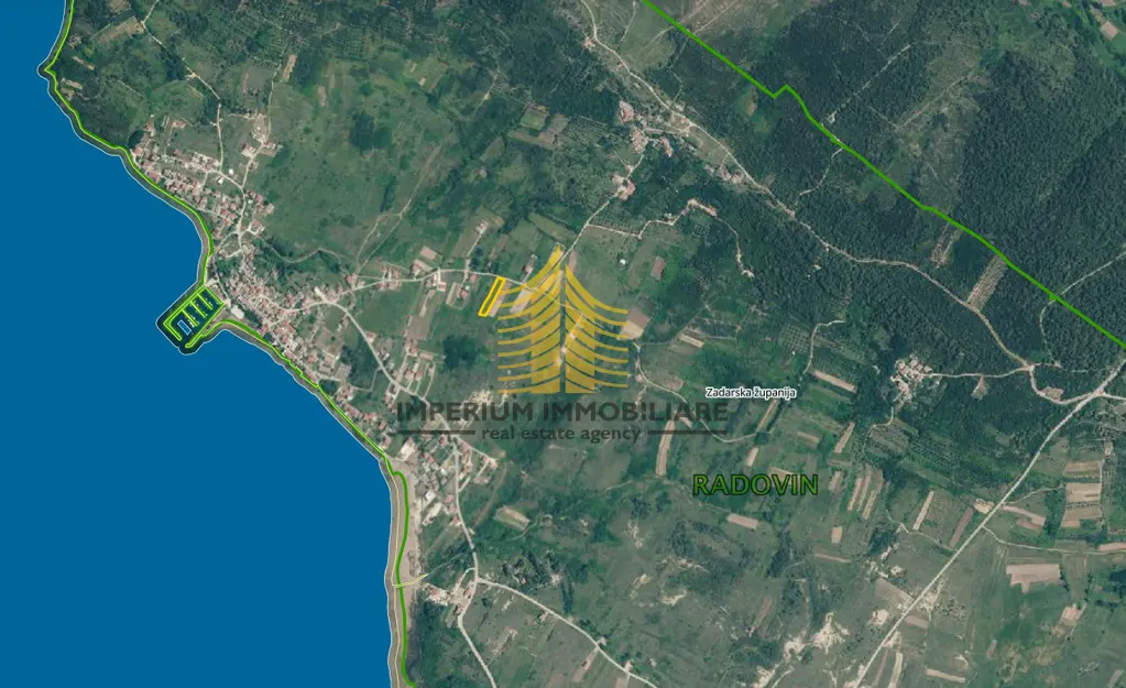 Zemljište na prodaju – Ražanac, 2000 m²