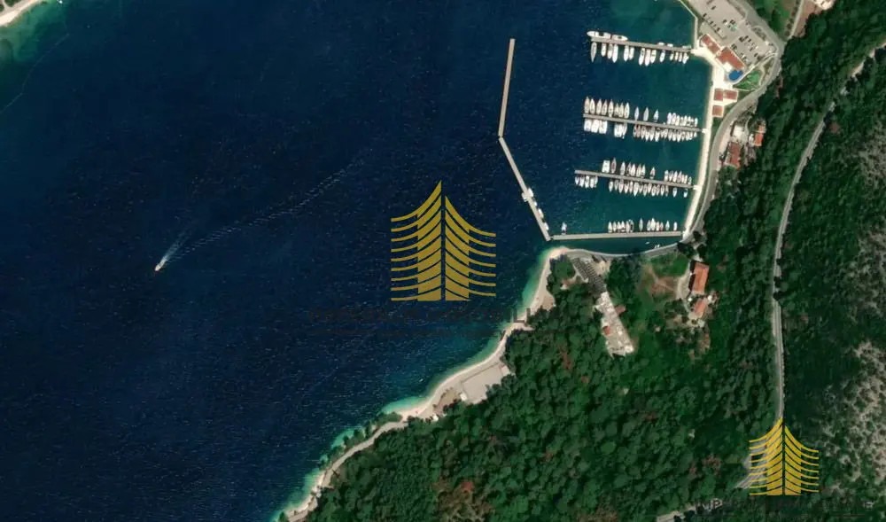 Zemljište na prodaju – Slano, 650 m²
