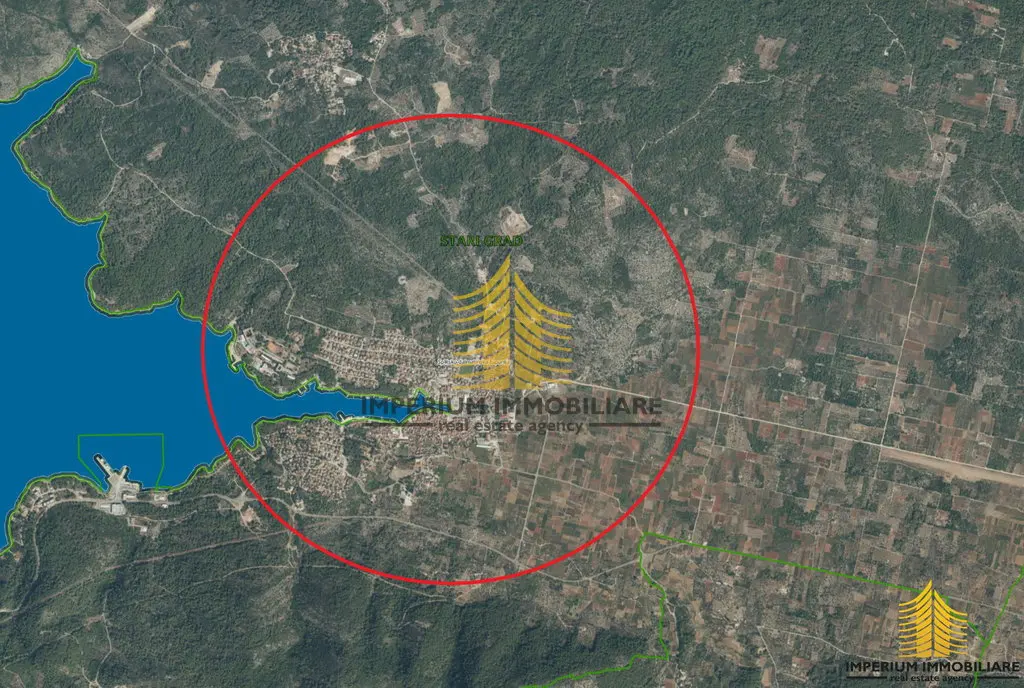 Zemljište na prodaju – Stari Grad, 8900 m²