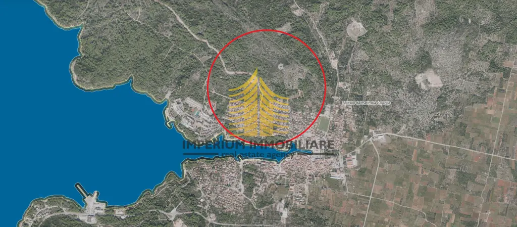 Zemljište na prodaju – Stari Grad, 8916 m²