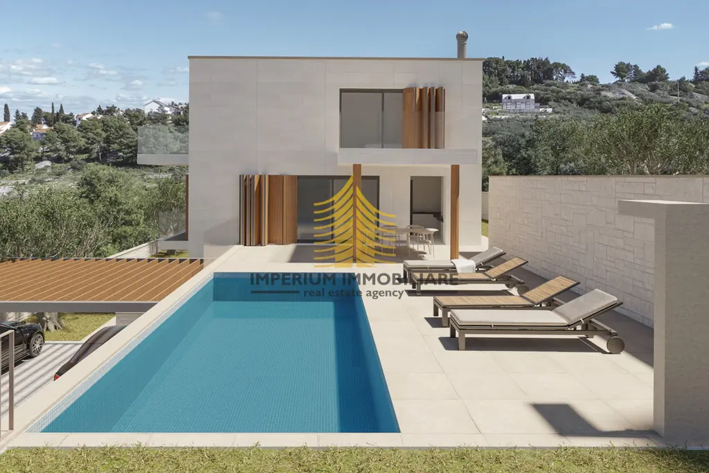 Zemljište na prodaju – Sutivan, 648 m²