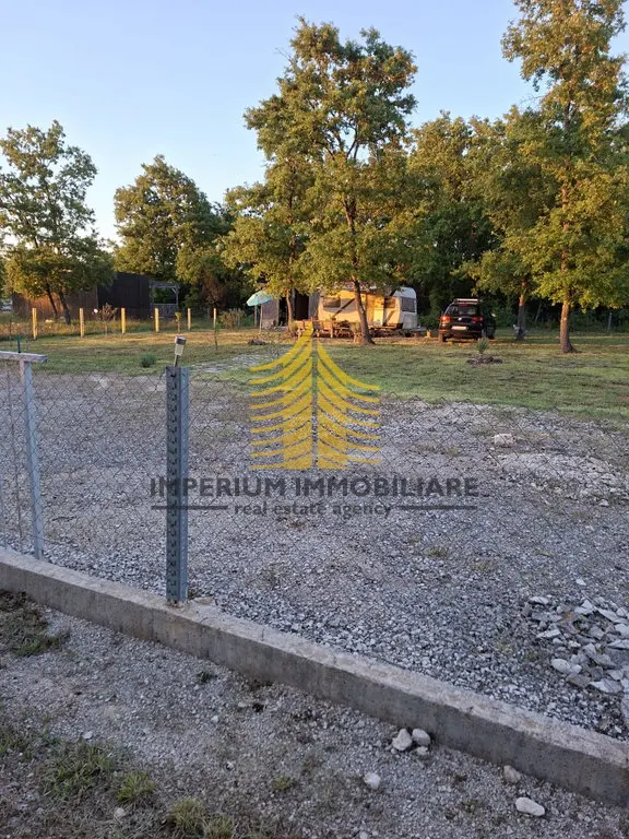 Zemljište na prodaju – Vodnjan, 802 m²