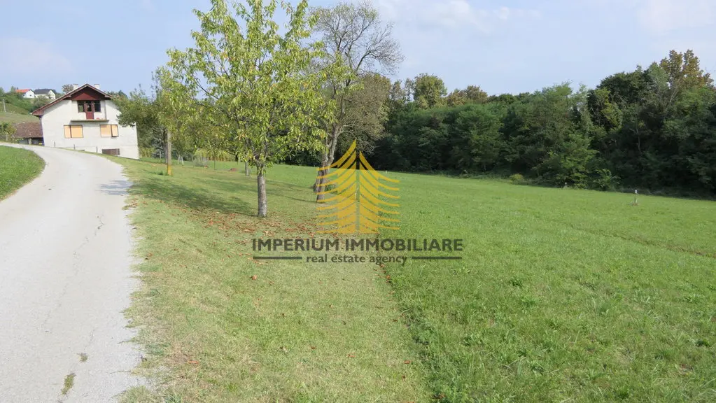 Zemljište na prodaju – Zaprešić, 1293 m²