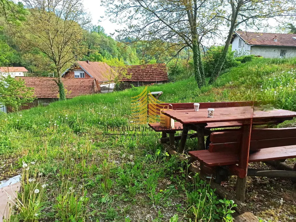 Zemljište na prodaju – Kupljenovo, Zaprešić, 1658 m²