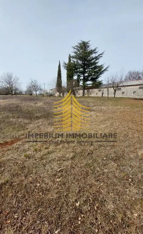 Zemljište na prodaju – Žminj, 2492 m²