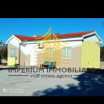 kuca zadar velikom okucnicom slika 252339303 jOO3GjuQ 748x1600 portrait