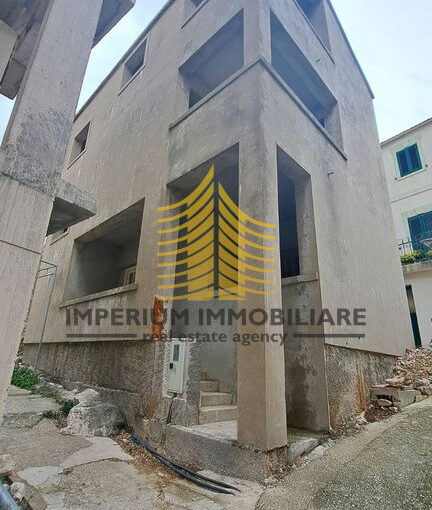 1b44e6af 7083 4a70 ae36 9438c8e2487f mDdYvEiK 900x1600 portrait