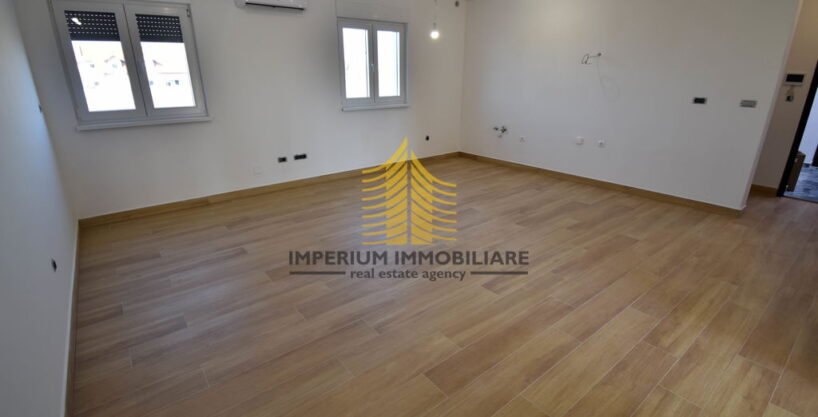 1 4OmIpFcc 5725x3817 1