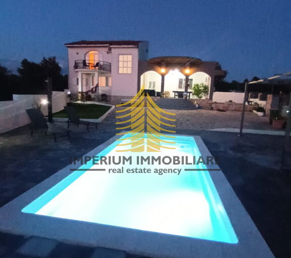 cbb4158c fc45 402e 8c11 c419382a56a1 W5M1cnJa 972x1296 portrait