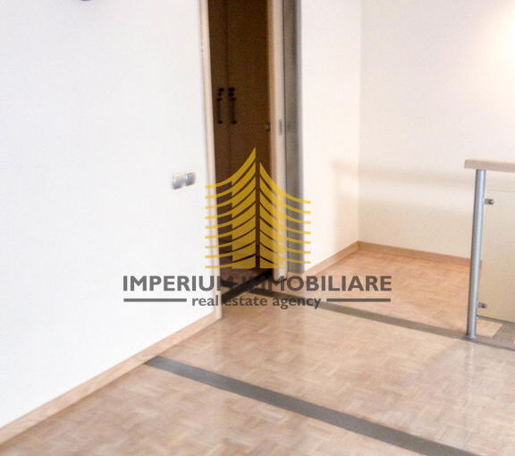 galerija 1 NpnawQIM 2248x2997 portrait