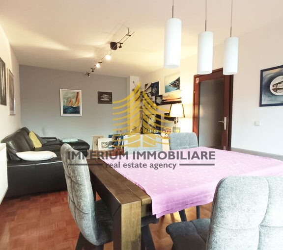 s22 TFpaLlb8 1536x2048 portrait