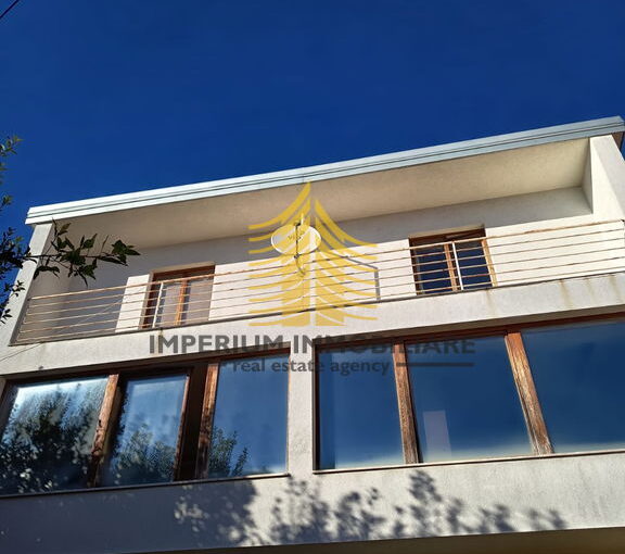 vrani pro . ls7Vk9u7 1200x1600 portrait