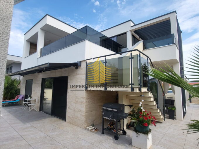 whatsapp image 2025 10 04 at 12.47.24 3 eAgjpgfz 2000x1500 1