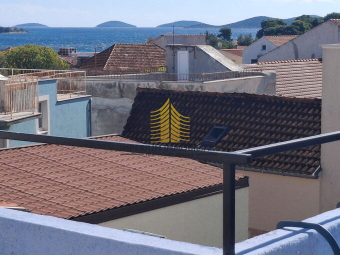 whatsapp image 2025 10 06 at 18.05.24 4 h6bas0Bk 1600x1200 1