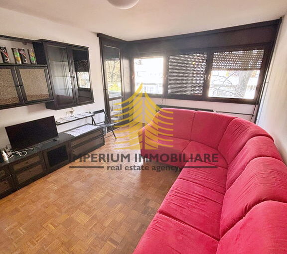 7859678 EcOy5ApH 1536x2048 portrait