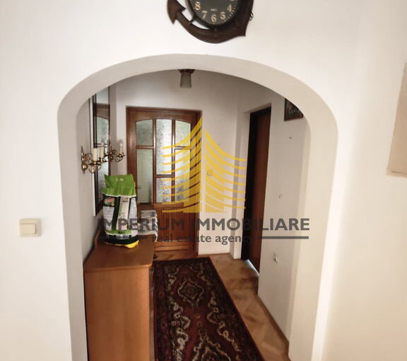 radnici 5 6gVCk3qf 1530x2040 portrait