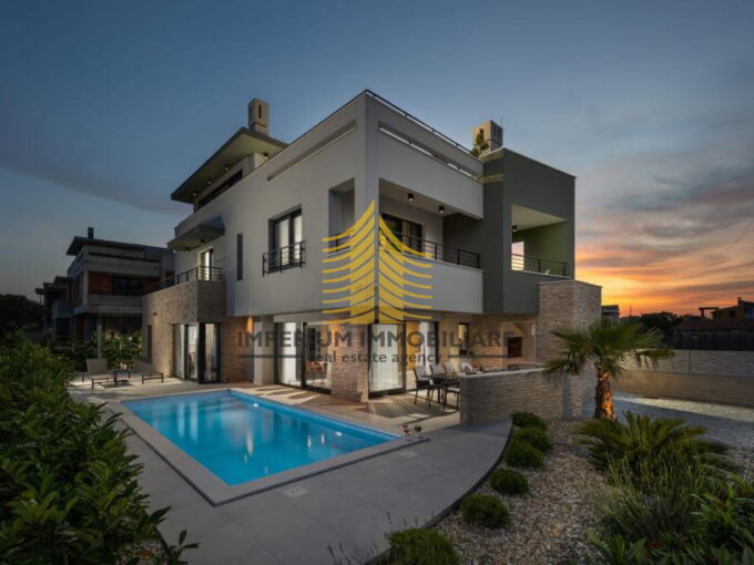 villa bazenom slika 268375360 0Eu0OdXl 919x613 1
